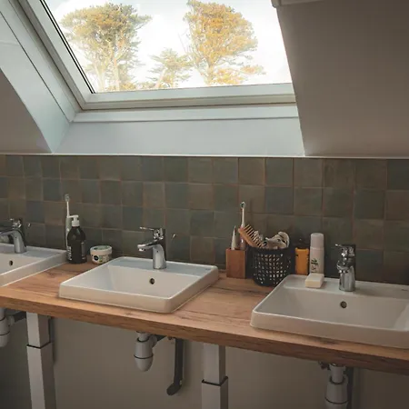 Poule D'eau Bed & Breakfast Plogoff